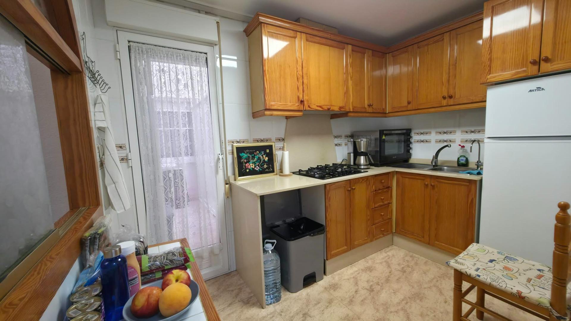 For sale - 3 Bedroom 2 Bathroom Apartment in Torrevieja - Playa Del Cura  - Alicante