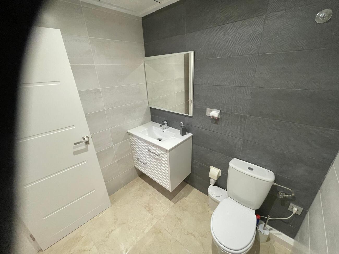 For sale - 5 Bedroom 4 Bathroom Villa in Villamartin - El Galan  - Alicante