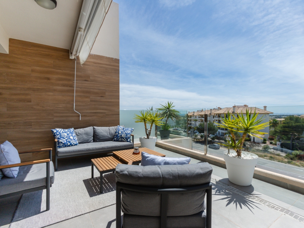 2 Bedroom 2 Bathroom Apartment in Orihuela Costa