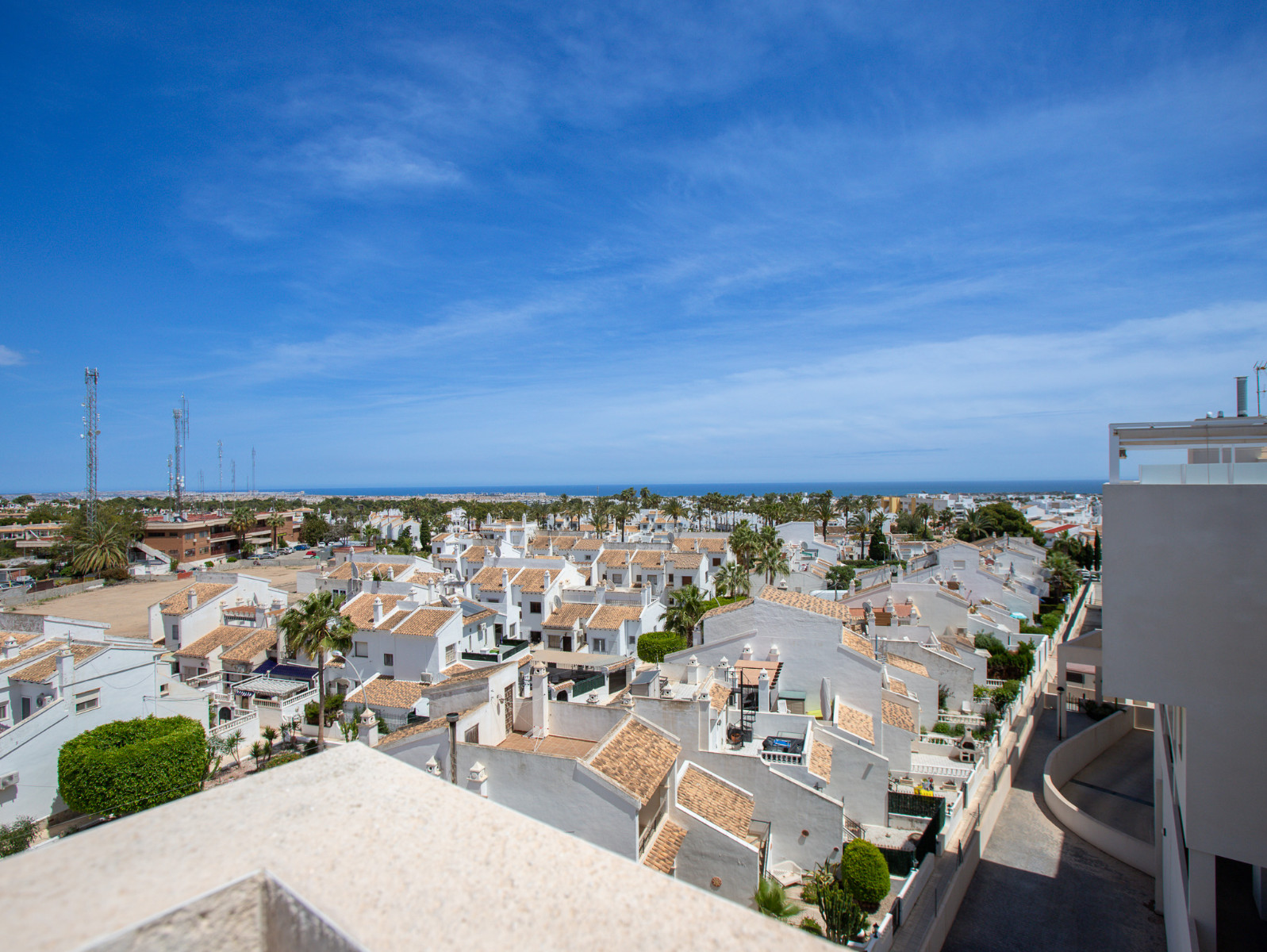 For sale - 2 Bedroom 2 Bathroom Apartment in Orihuela Costa - Costa Blanca  - Alicante