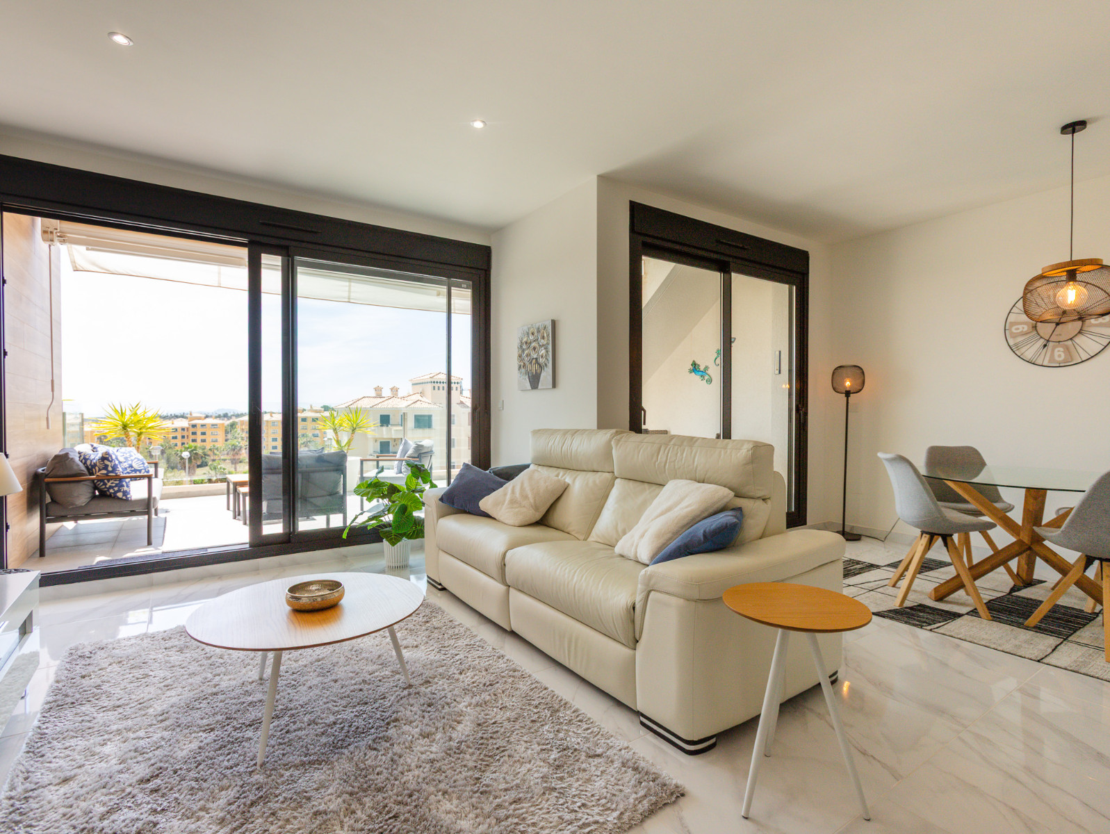 For sale - 2 Bedroom 2 Bathroom Apartment in Orihuela Costa - Costa Blanca  - Alicante