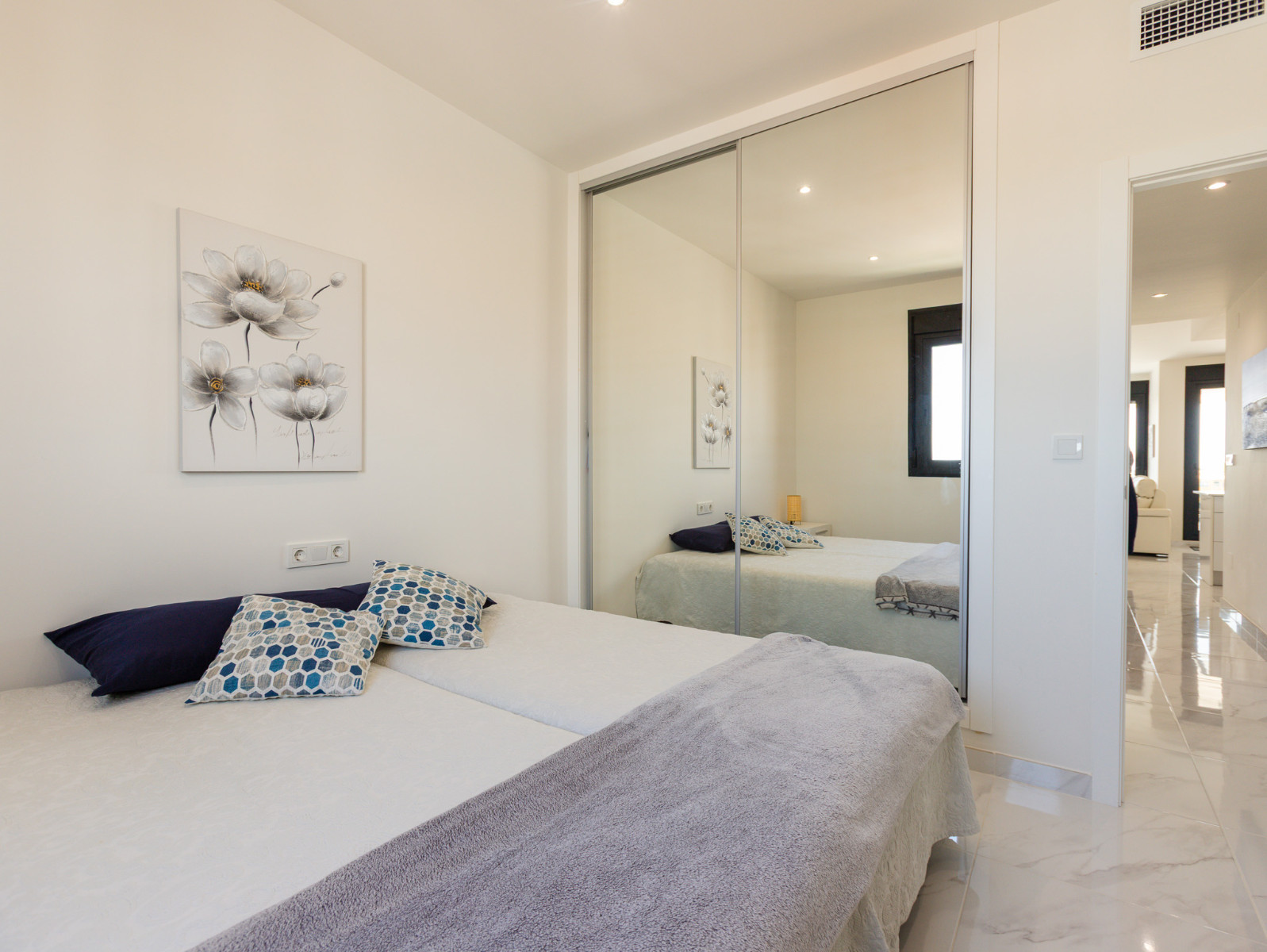 For sale - 2 Bedroom 2 Bathroom Apartment in Orihuela Costa - Costa Blanca  - Alicante