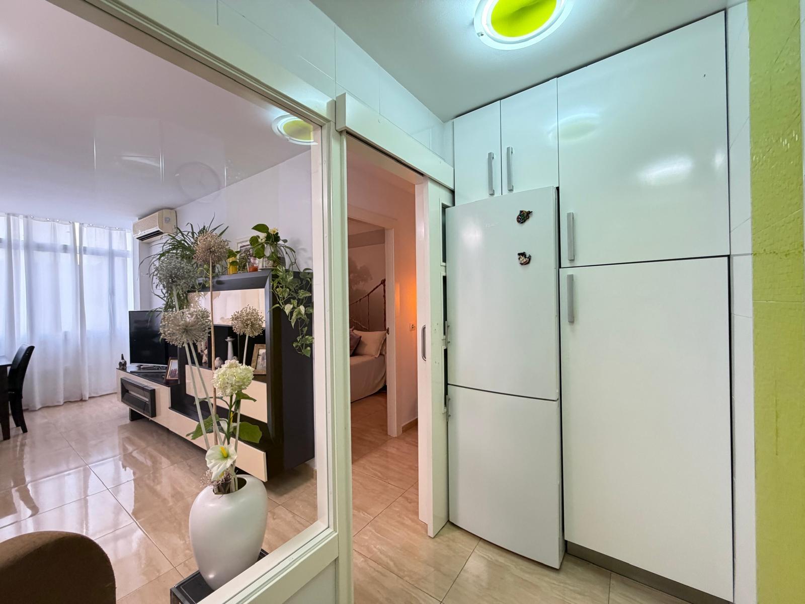 For sale - 2 Bedroom 1 Bathroom Apartment in Torrevieja - Paseo Maritimo  - Alicante
