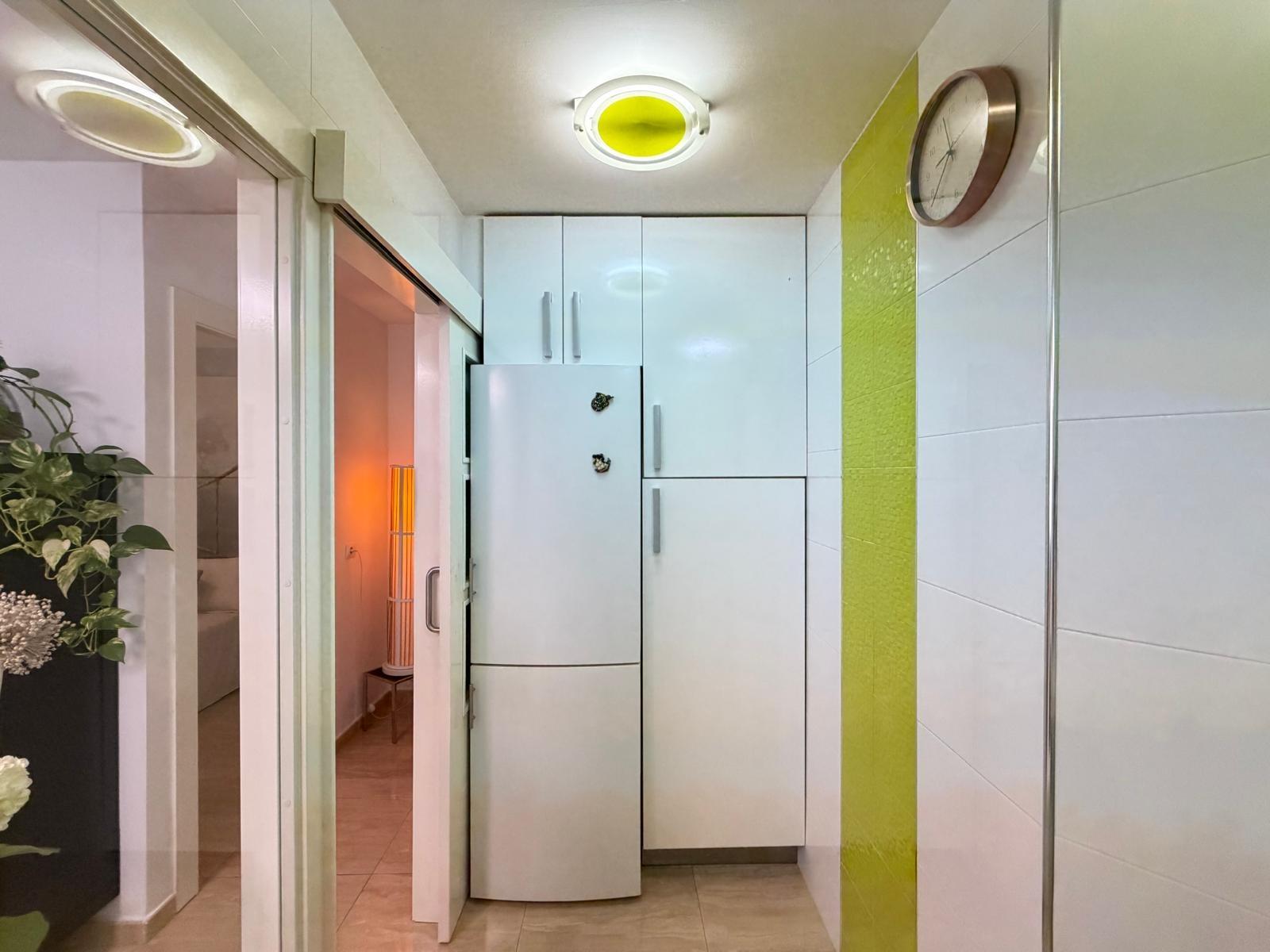 For sale - 2 Bedroom 1 Bathroom Apartment in Torrevieja - Paseo Maritimo  - Alicante