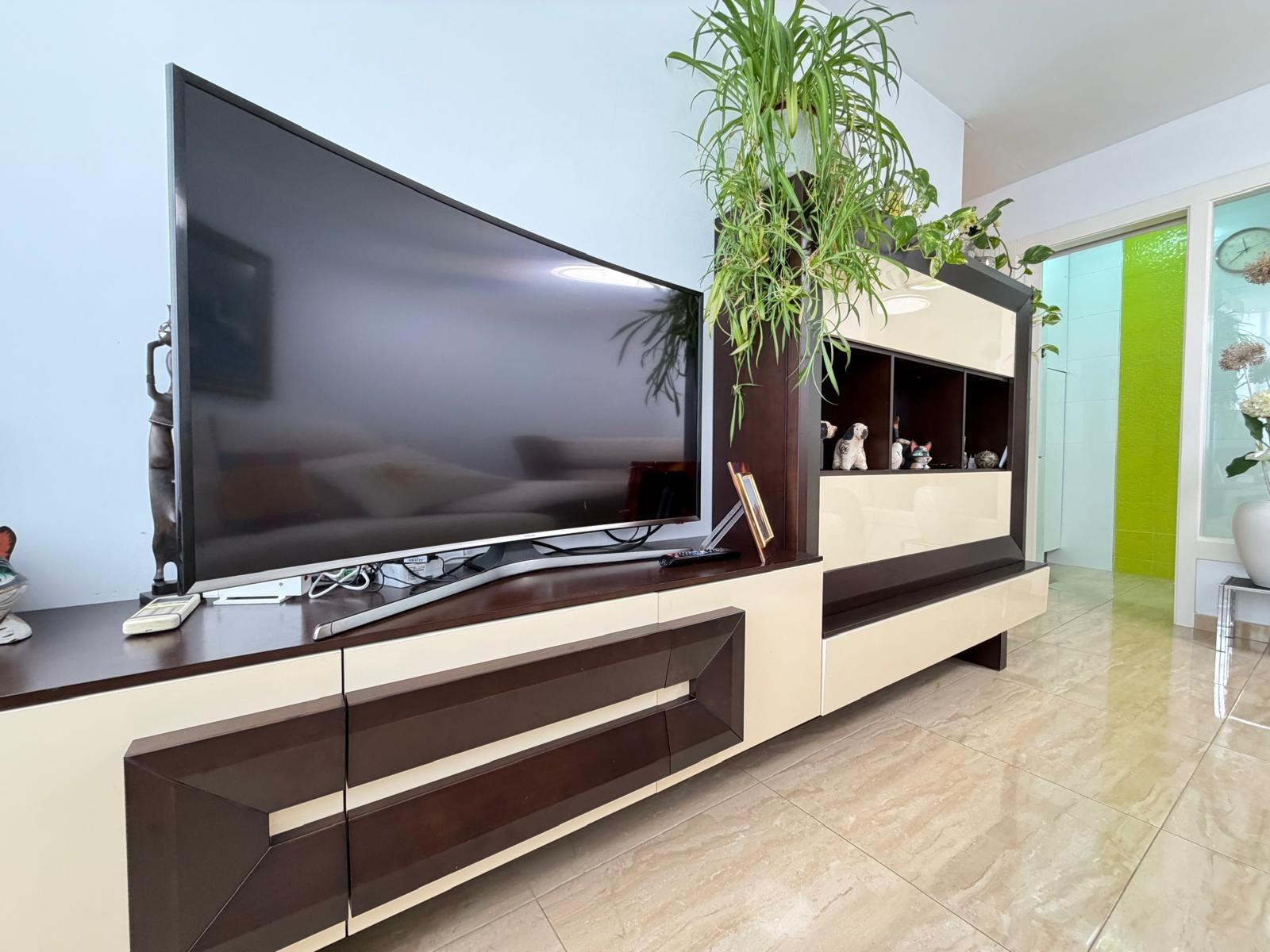 For sale - 2 Bedroom 1 Bathroom Apartment in Torrevieja - Paseo Maritimo  - Alicante