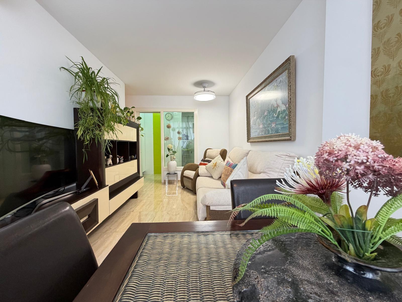 For sale - 2 Bedroom 1 Bathroom Apartment in Torrevieja - Paseo Maritimo  - Alicante