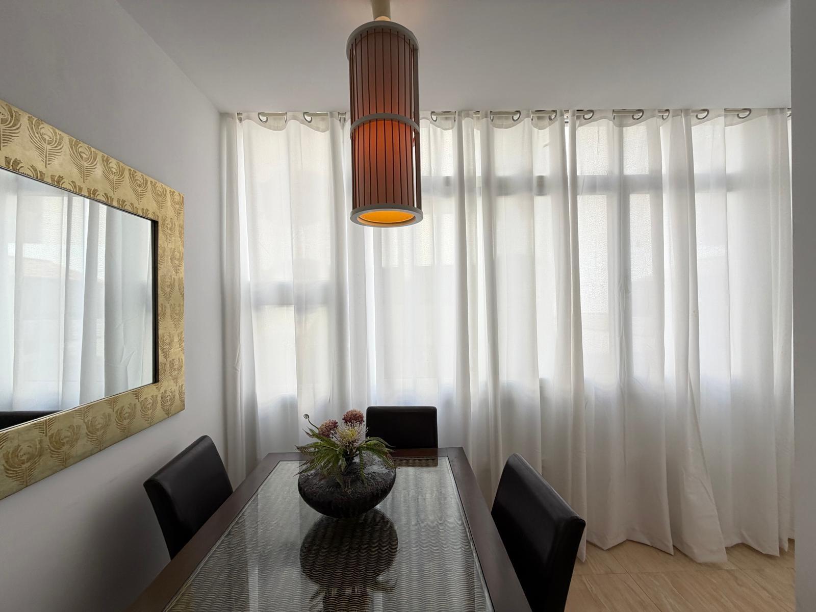 For sale - 2 Bedroom 1 Bathroom Apartment in Torrevieja - Paseo Maritimo  - Alicante
