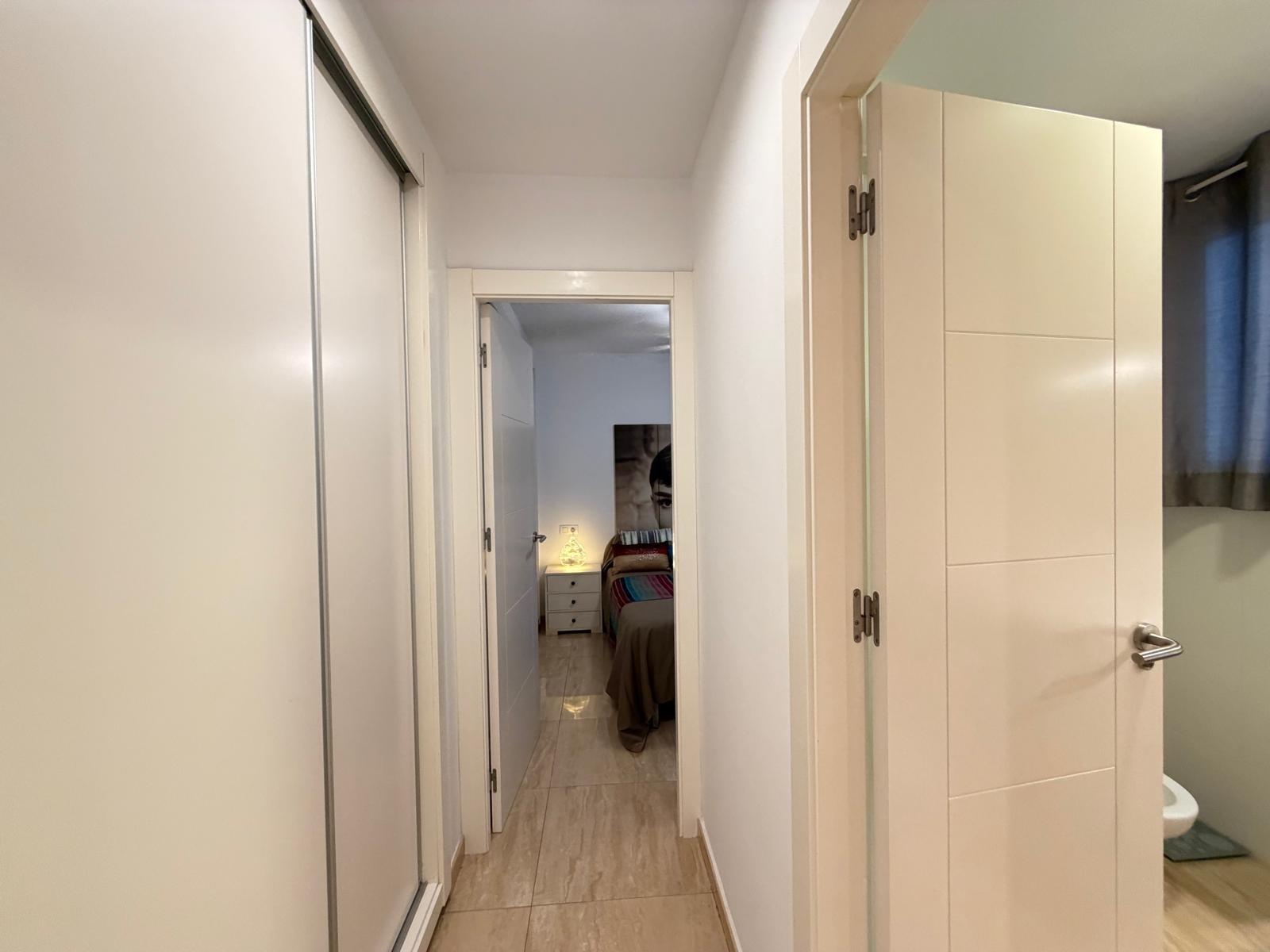 For sale - 2 Bedroom 1 Bathroom Apartment in Torrevieja - Paseo Maritimo  - Alicante
