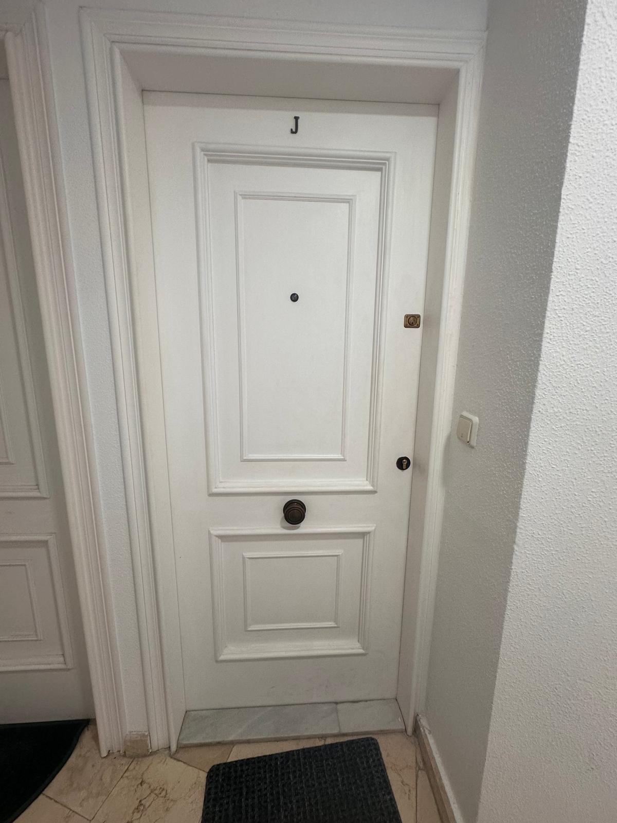 For sale - 2 Bedroom 1 Bathroom Penthouse in Torrevieja - Playa Del Cura  - Alicante