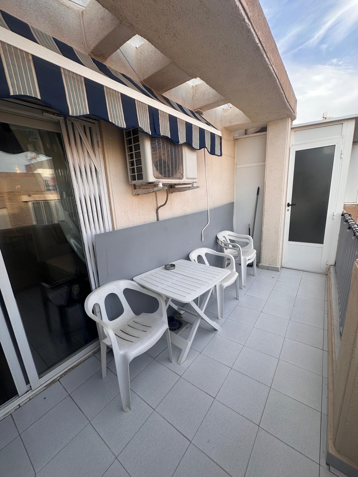 For sale - 2 Bedroom 1 Bathroom Penthouse in Torrevieja - Playa Del Cura  - Alicante