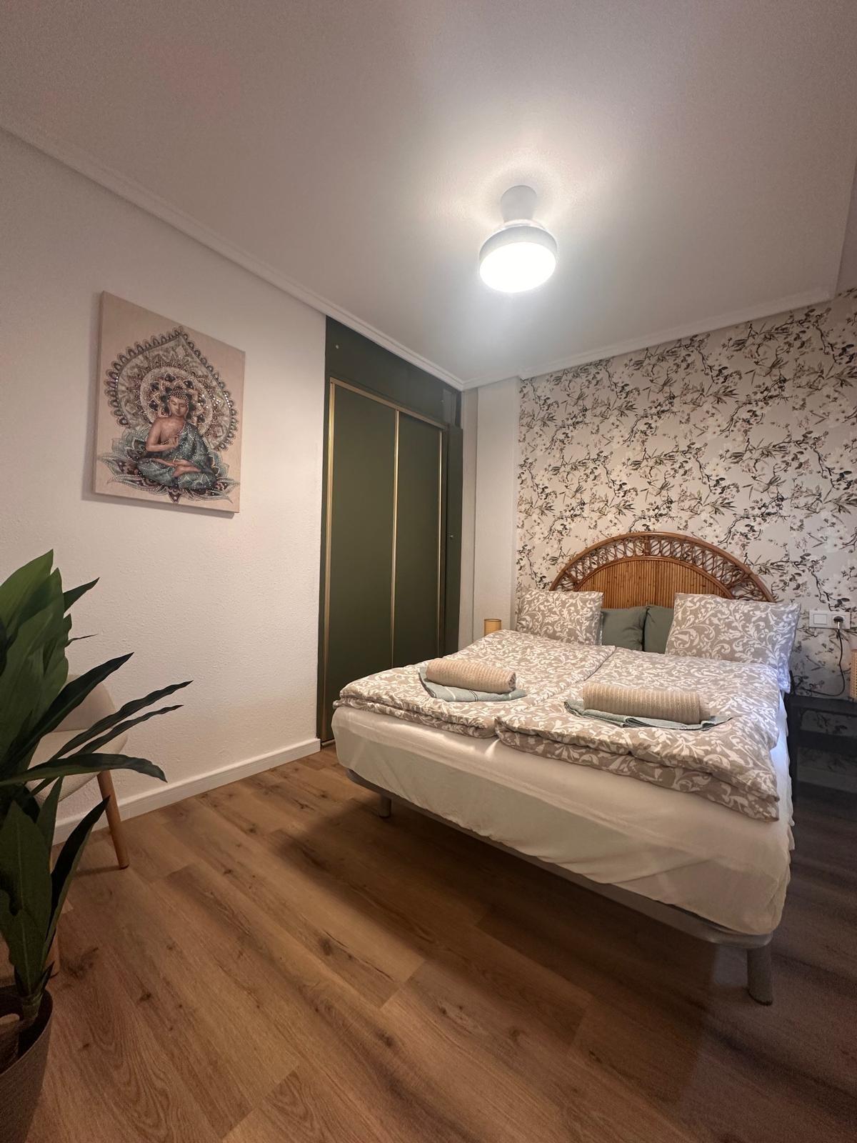 For sale - 2 Bedroom 1 Bathroom Penthouse in Torrevieja - Playa Del Cura  - Alicante