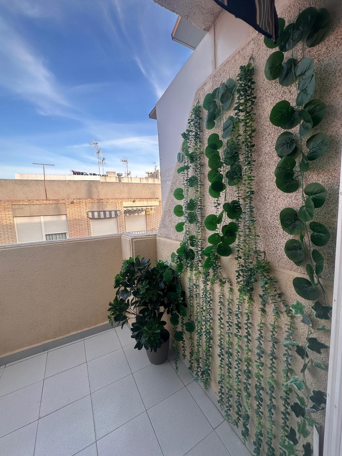 For sale - 2 Bedroom 1 Bathroom Penthouse in Torrevieja - Playa Del Cura  - Alicante