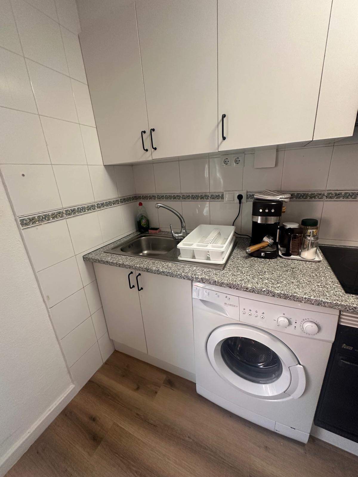For sale - 2 Bedroom 1 Bathroom Penthouse in Torrevieja - Playa Del Cura  - Alicante