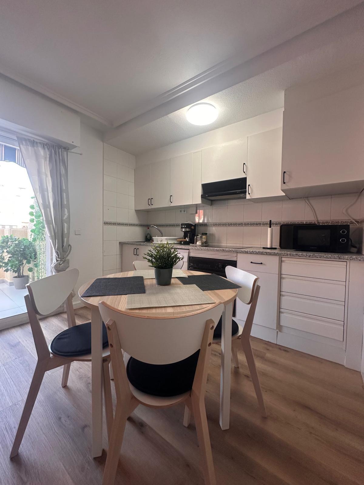 For sale - 2 Bedroom 1 Bathroom Penthouse in Torrevieja - Playa Del Cura  - Alicante