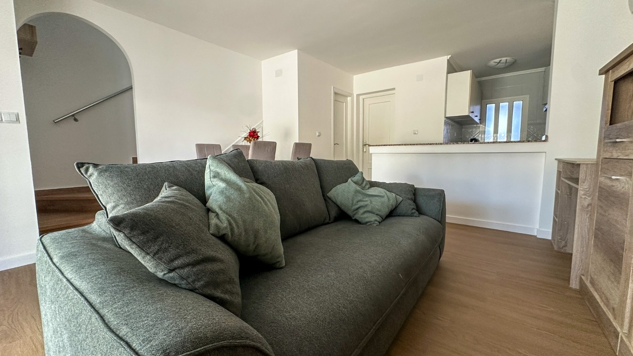 For sale - 3 Bedroom 2 Bathroom Villa in Villamartin - Costa Blanca  - Alicante