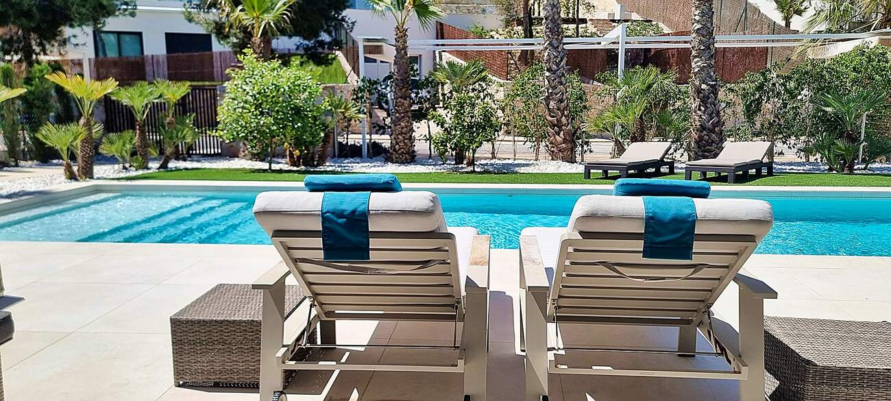 For sale - 4 Bedroom 3 Bathroom Villa in Orihuela - Las Colinas Golf  - Alicante
