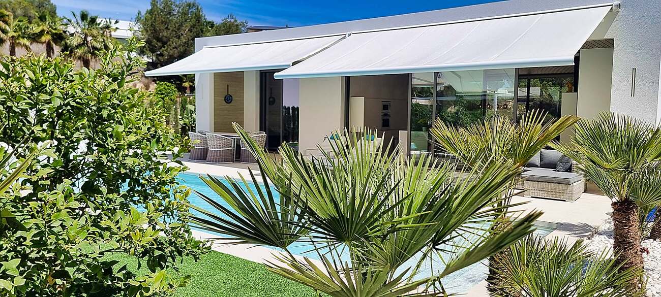For sale - 4 Bedroom 3 Bathroom Villa in Orihuela - Las Colinas Golf  - Alicante