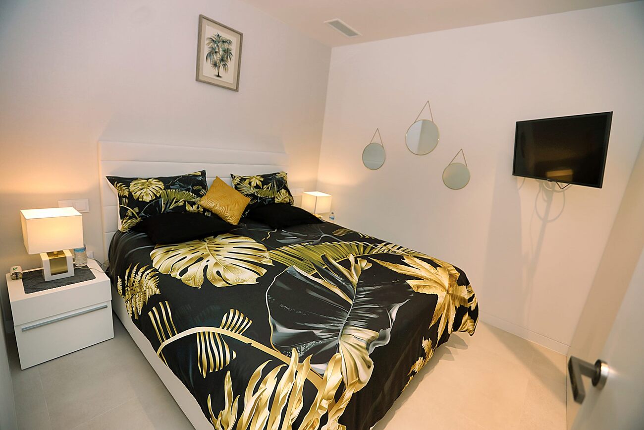 For sale - 4 Bedroom 3 Bathroom Villa in Orihuela - Las Colinas Golf  - Alicante