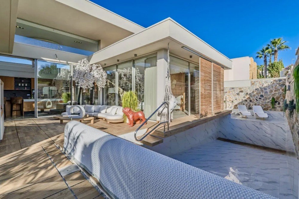 For sale - 4 Bedroom 3 Bathroom Villa in Benijofar - Costa Blanca  - Alicante