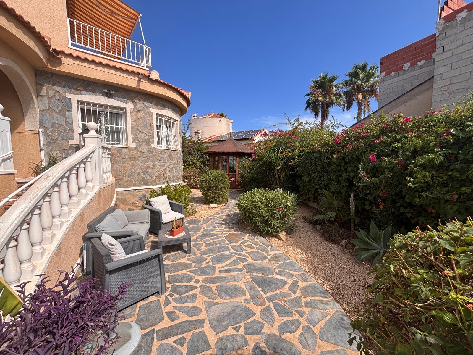 For sale - 3 Bedroom 3 Bathroom Villa in Ciudad Quesada - Costa Blanca  - Alicante