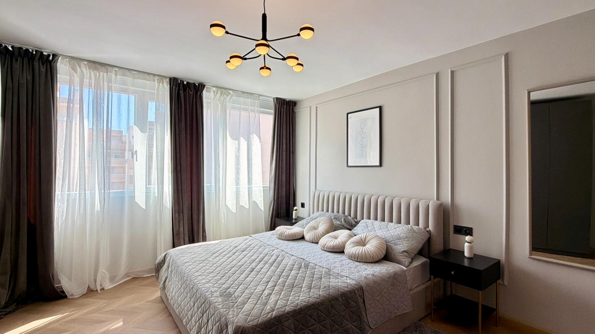 For sale - 3 Bedroom 1 Bathroom Apartment in Torrevieja - Playa Del Cura  - Alicante