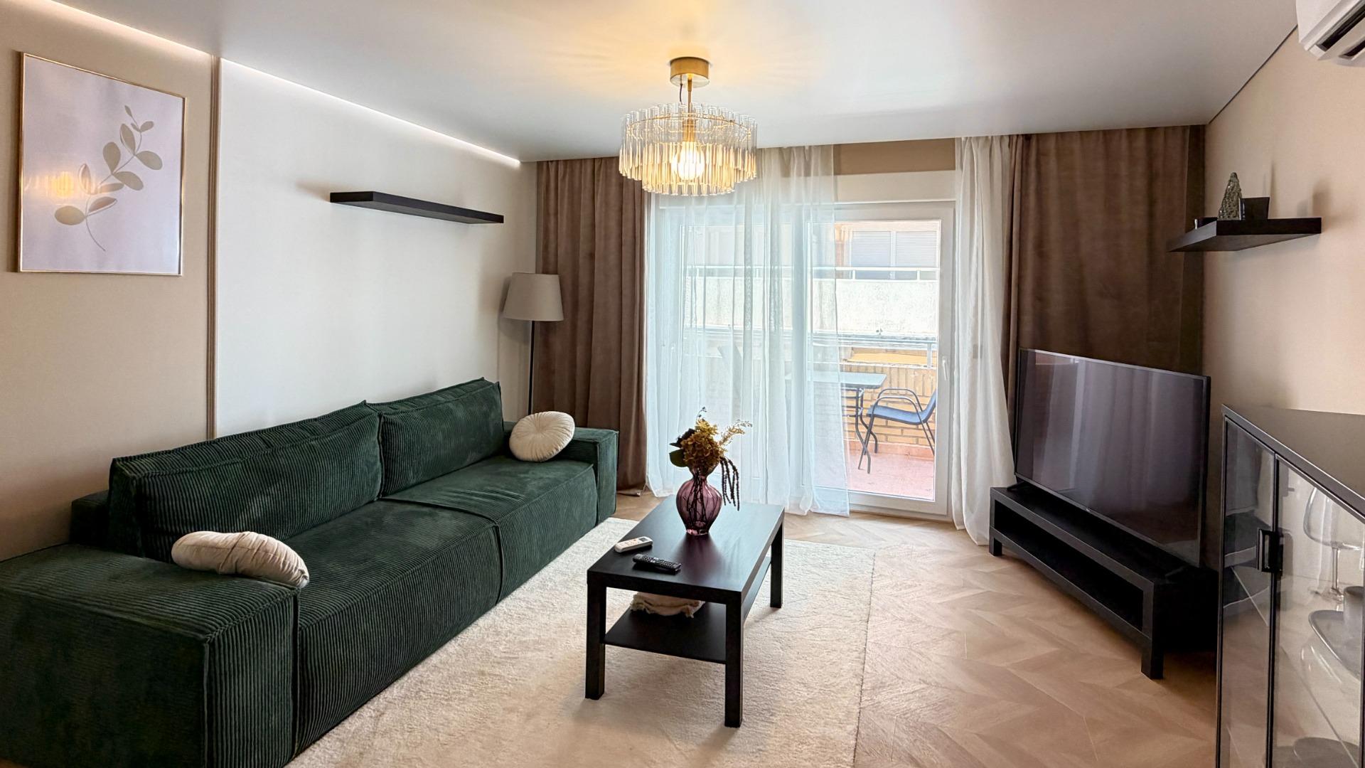For sale - 3 Bedroom 1 Bathroom Apartment in Torrevieja - Playa Del Cura  - Alicante