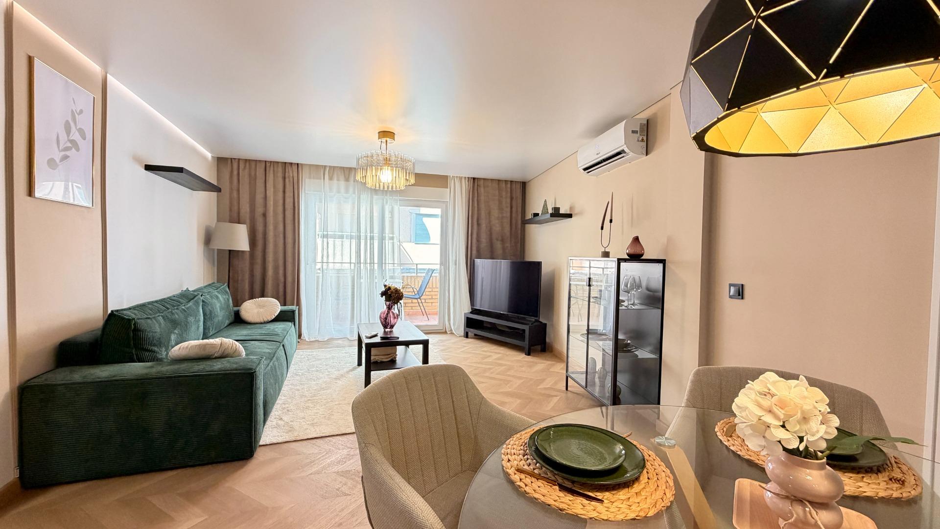 For sale - 3 Bedroom 1 Bathroom Apartment in Torrevieja - Playa Del Cura  - Alicante