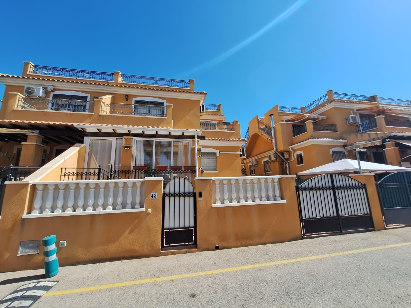 For sale - 3 Bedroom 2 Bathroom Duplex in Torrevieja - aguas nuevas  - Alicante