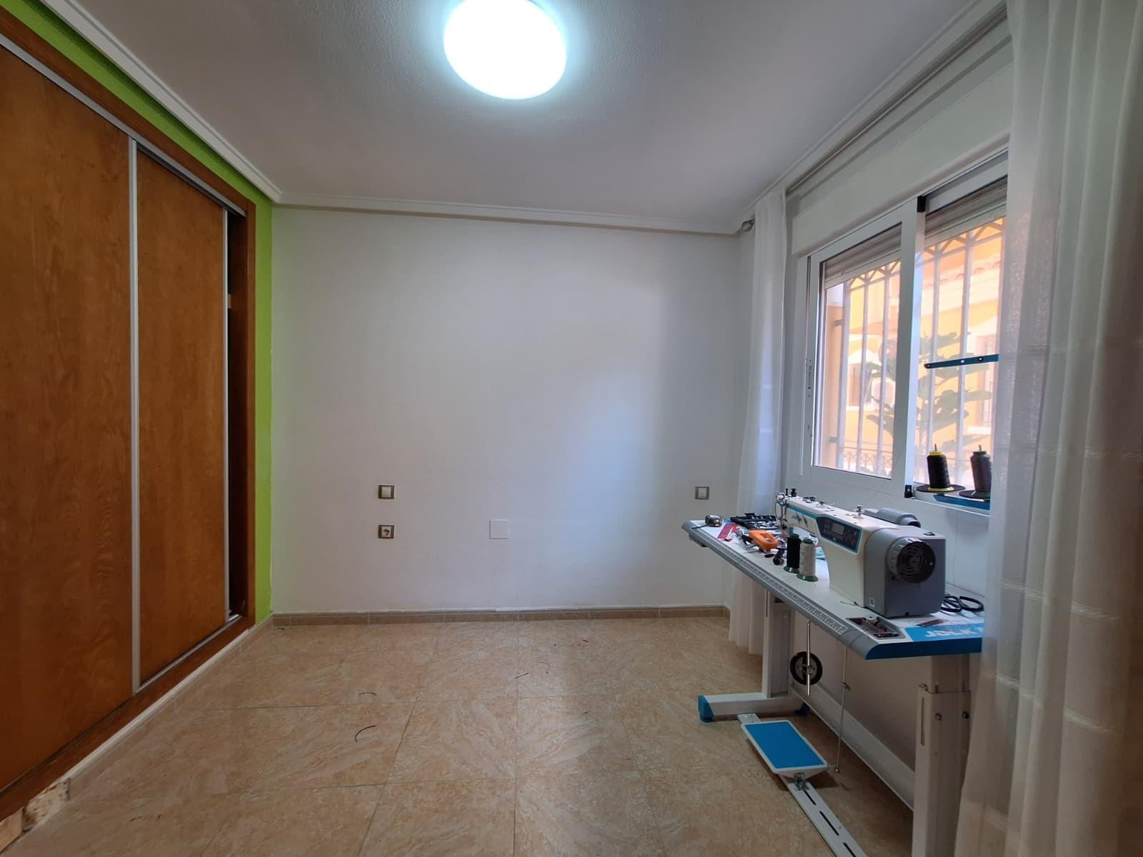 For sale - 3 Bedroom 2 Bathroom Duplex in Torrevieja - aguas nuevas  - Alicante