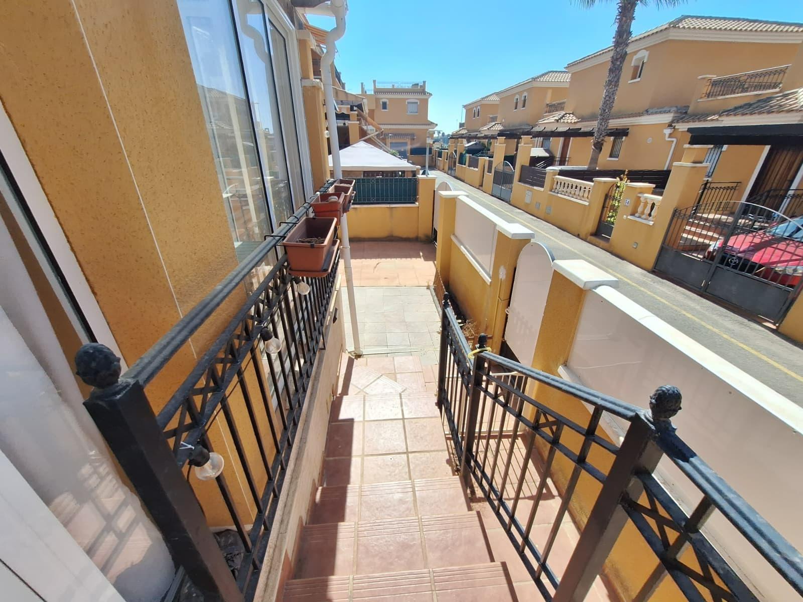 For sale - 3 Bedroom 2 Bathroom Duplex in Torrevieja - aguas nuevas  - Alicante