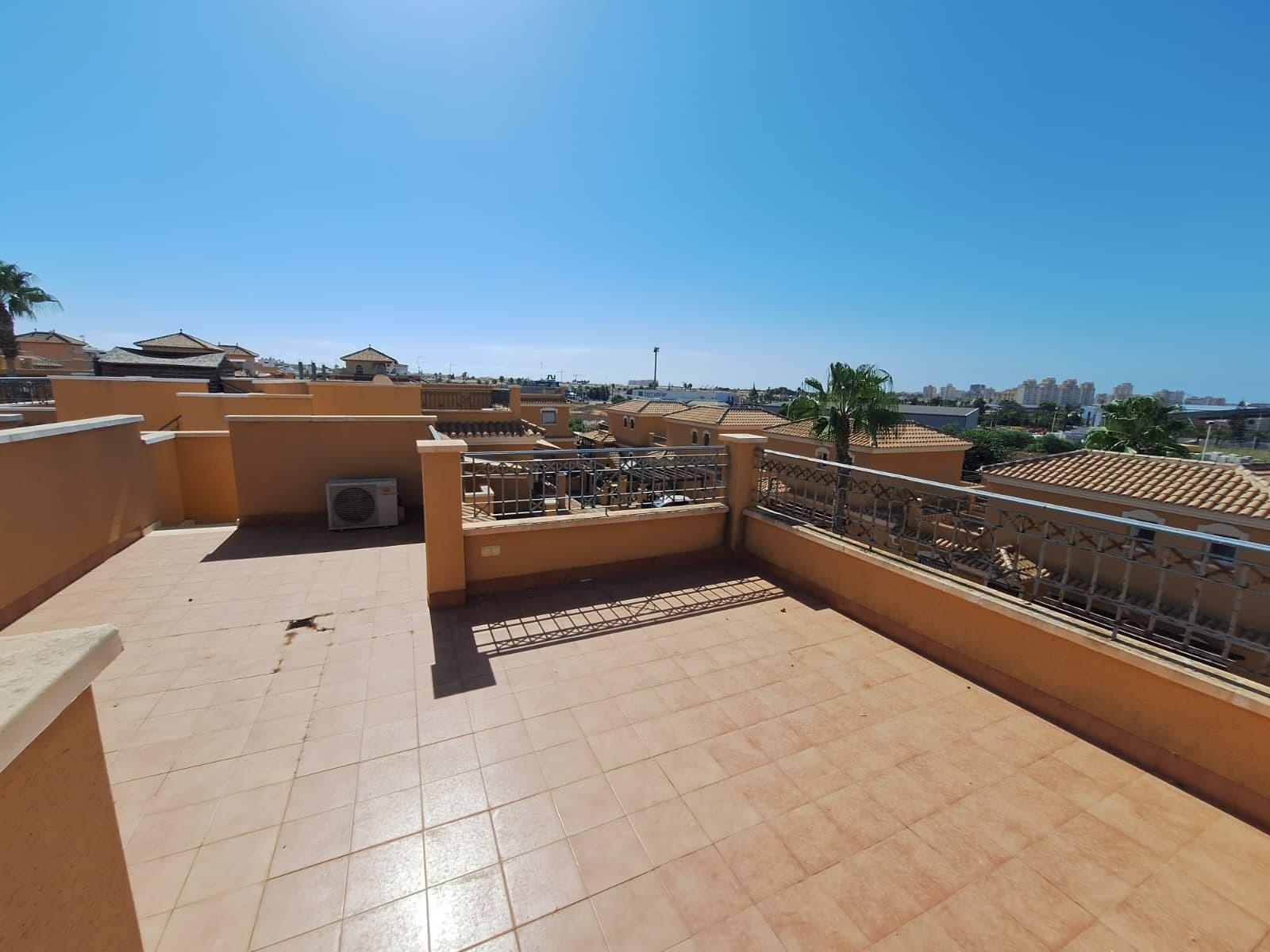 For sale - 3 Bedroom 2 Bathroom Duplex in Torrevieja - aguas nuevas  - Alicante
