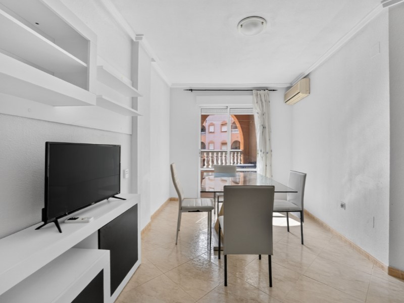 For sale - 2 Bedroom 1 Bathroom Apartment in Torrevieja - Costa Blanca  - Alicante