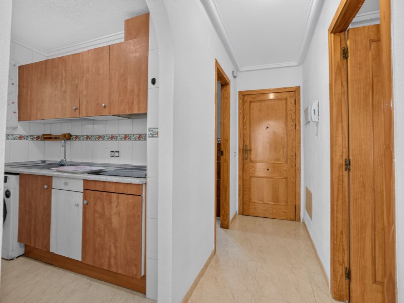 For sale - 2 Bedroom 1 Bathroom Apartment in Torrevieja - Costa Blanca  - Alicante
