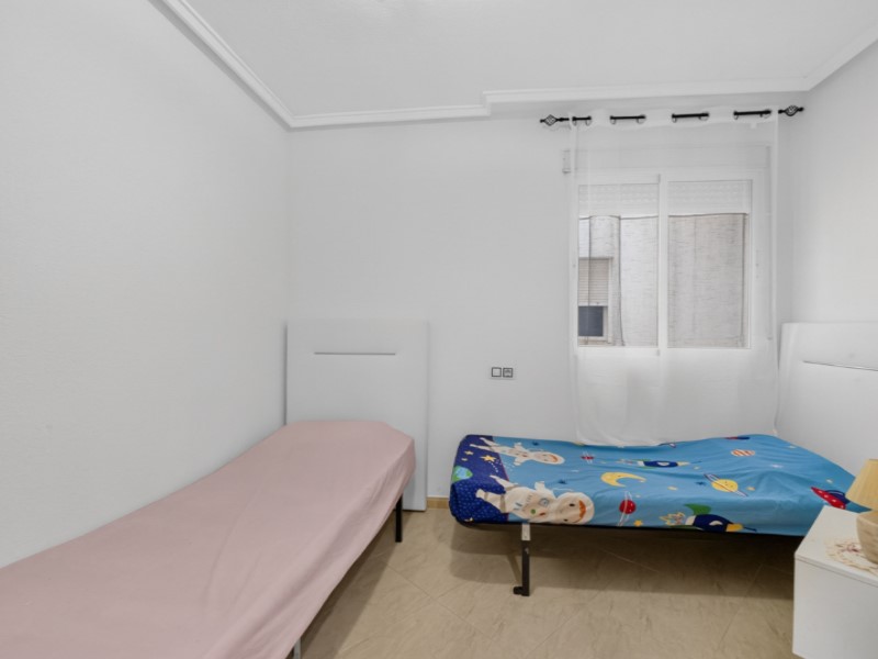 For sale - 2 Bedroom 1 Bathroom Apartment in Torrevieja - Costa Blanca  - Alicante