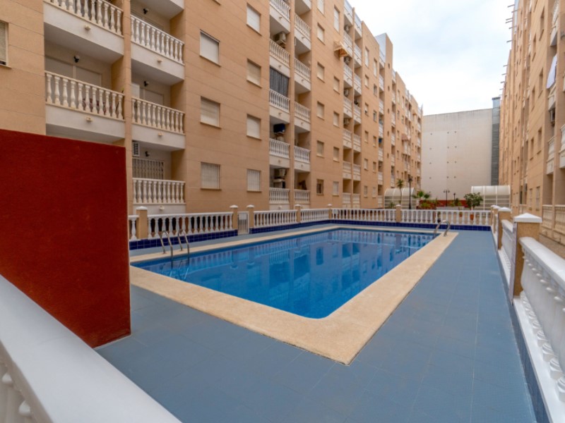 For sale - 2 Bedroom 1 Bathroom Apartment in Torrevieja - Costa Blanca  - Alicante