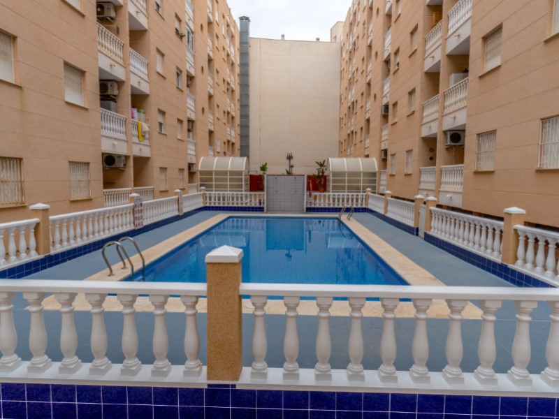 For sale - 2 Bedroom 1 Bathroom Apartment in Torrevieja - Costa Blanca  - Alicante