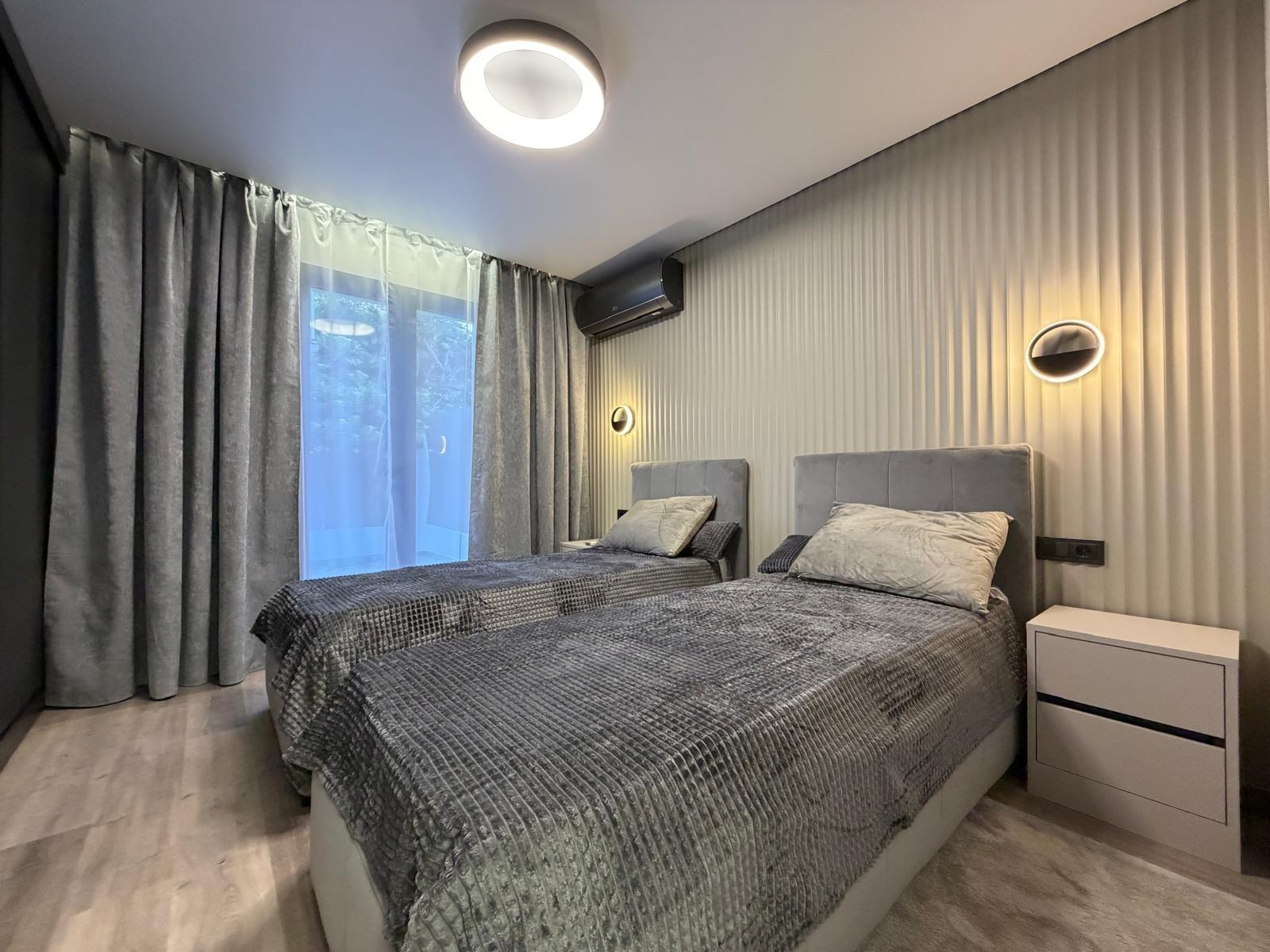 For sale - 4 Bedroom 2 Bathroom Villa in Torrevieja - Punta Prima  - Alicante