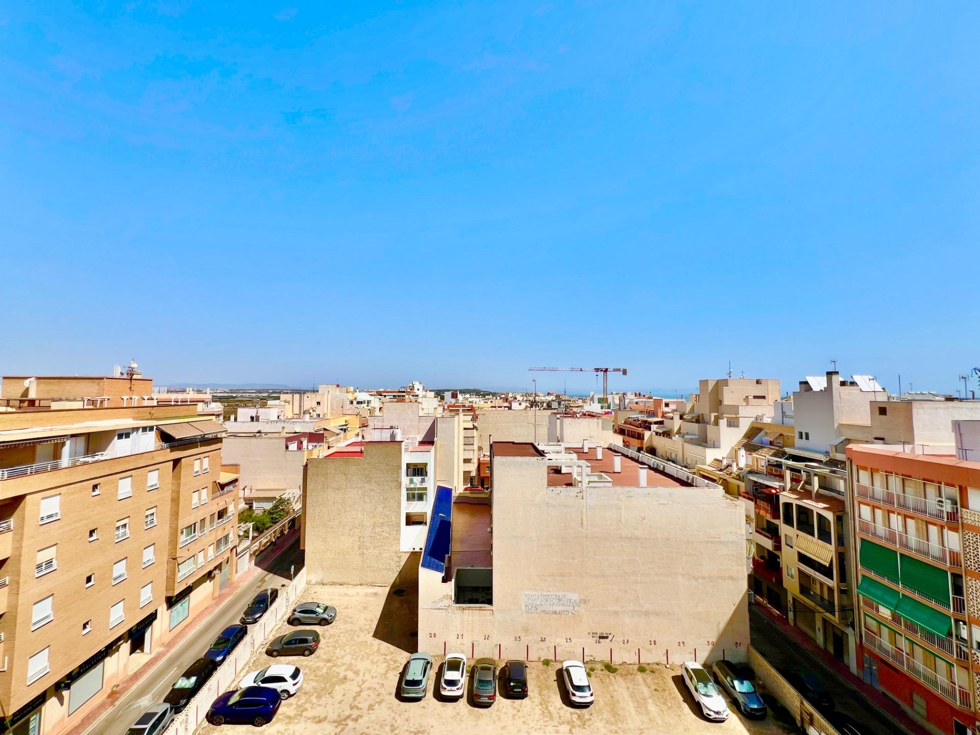 For sale - 3 Bedroom 1 Bathroom Apartment in Torrevieja - La Mata  - Alicante