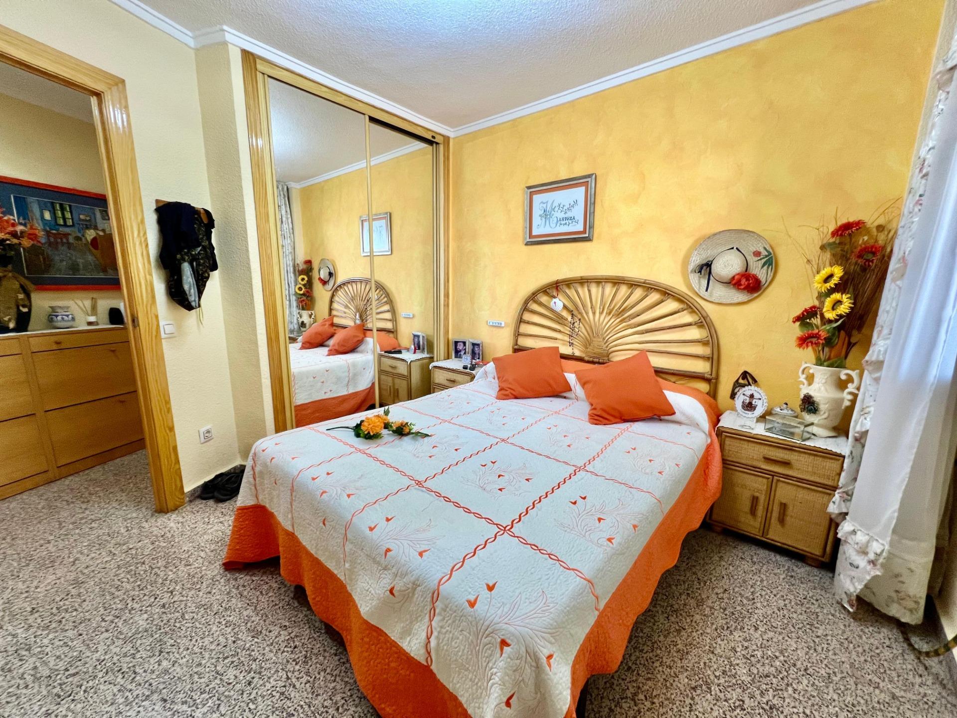 For sale - 3 Bedroom 1 Bathroom Apartment in Torrevieja - La Mata  - Alicante