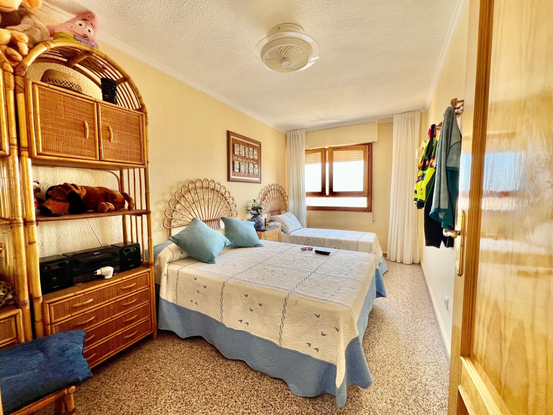 For sale - 3 Bedroom 1 Bathroom Apartment in Torrevieja - La Mata  - Alicante