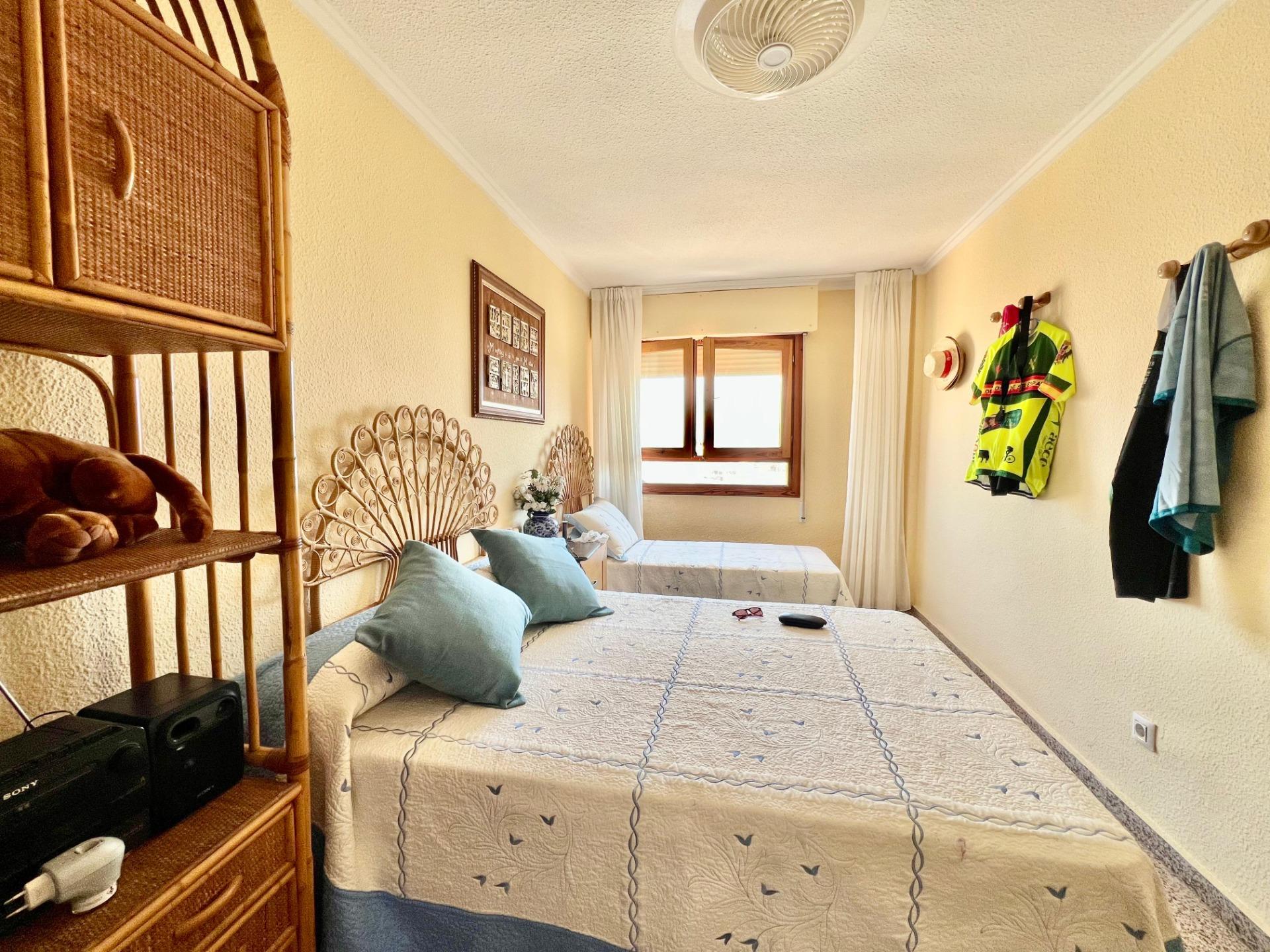 For sale - 3 Bedroom 1 Bathroom Apartment in Torrevieja - La Mata  - Alicante