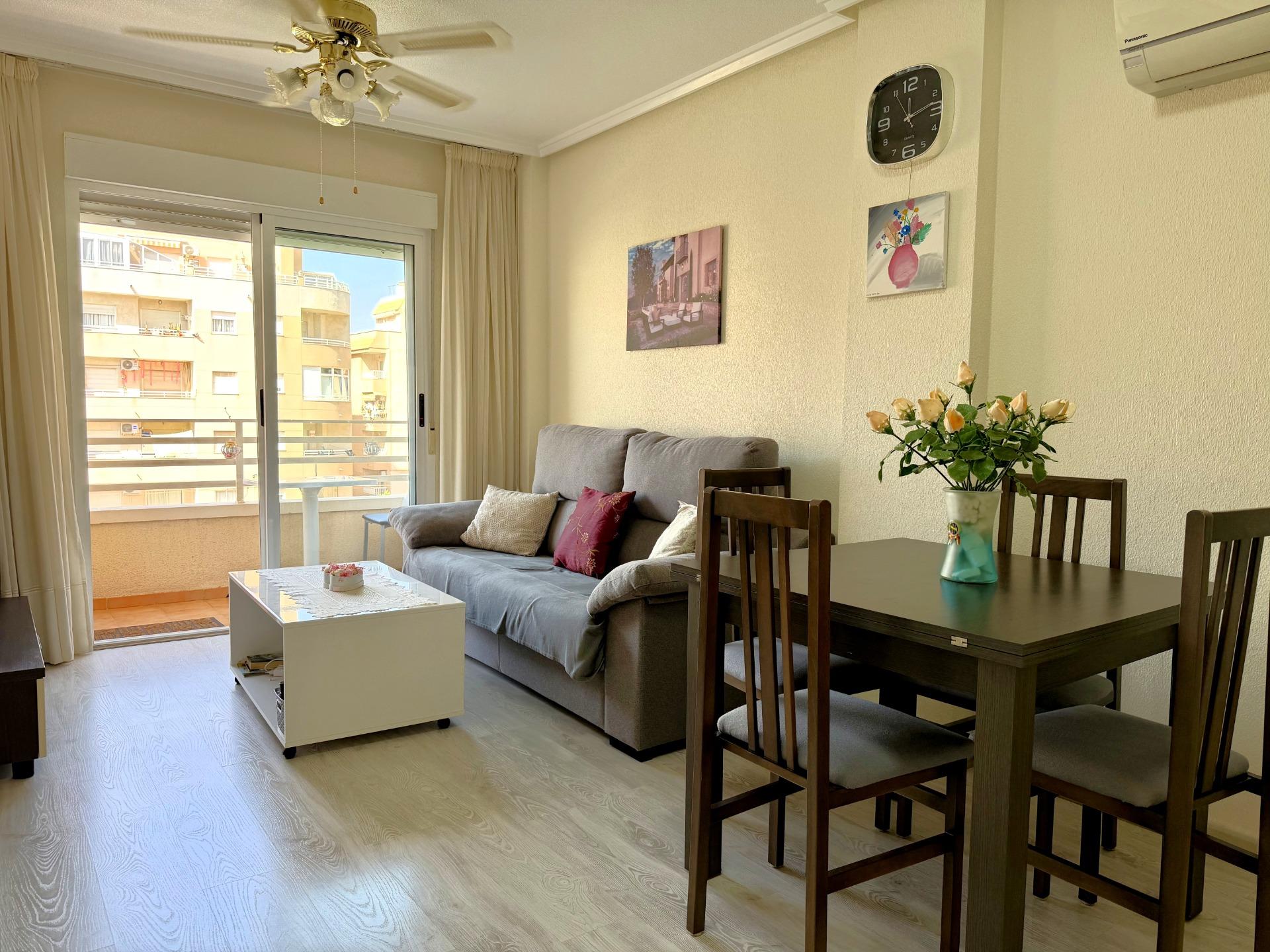 For sale - 2 Bedroom 2 Bathroom Apartment in Torrevieja - El Molino  - Alicante