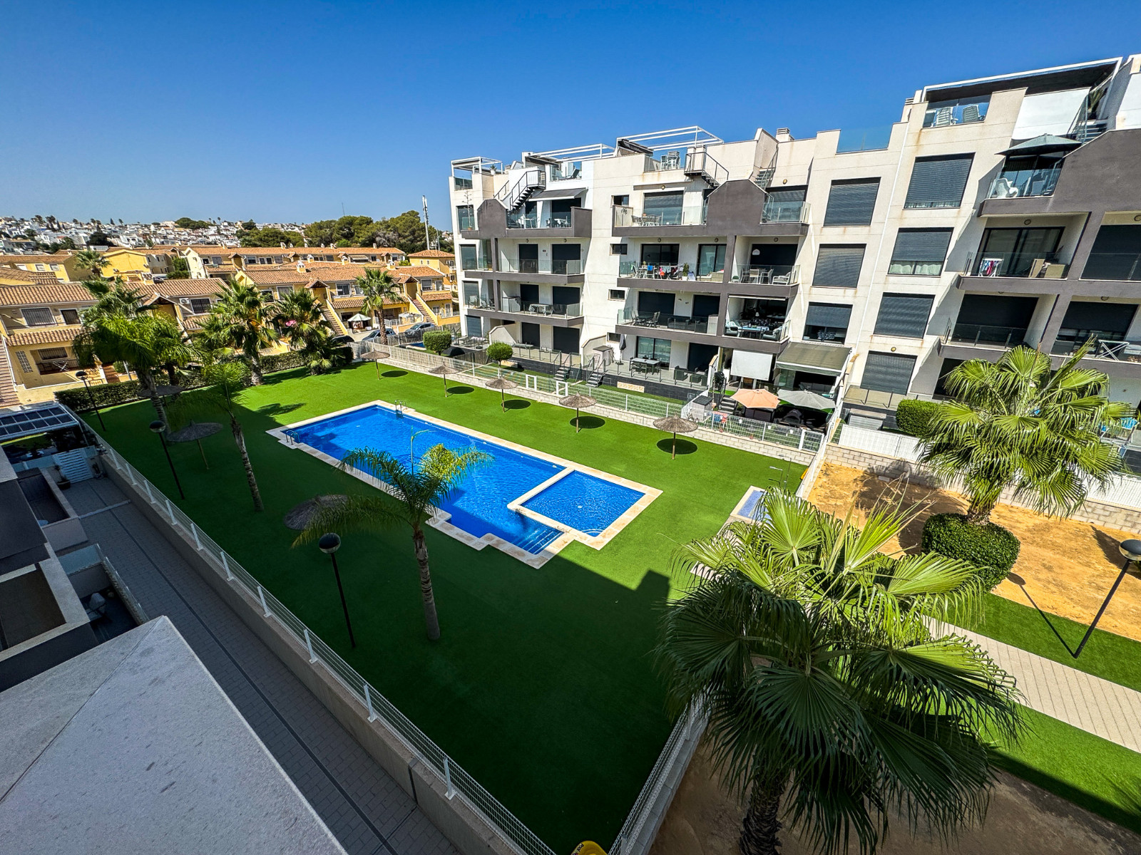 For sale - 2 Bedroom 2 Bathroom Apartment in Orihuela Costa - Costa Blanca  - Alicante