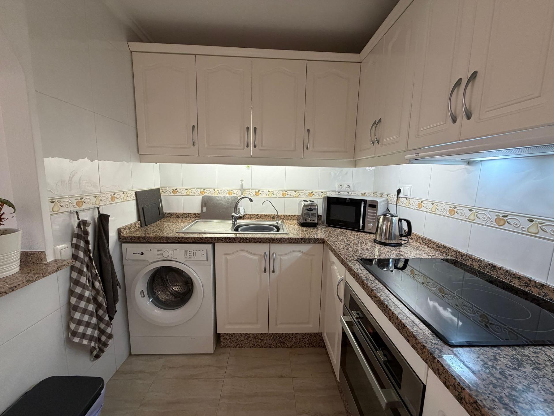 For sale - 2 Bedroom 2 Bathroom Bungalow in Orihuela Costa - Los Dolses  - Alicante