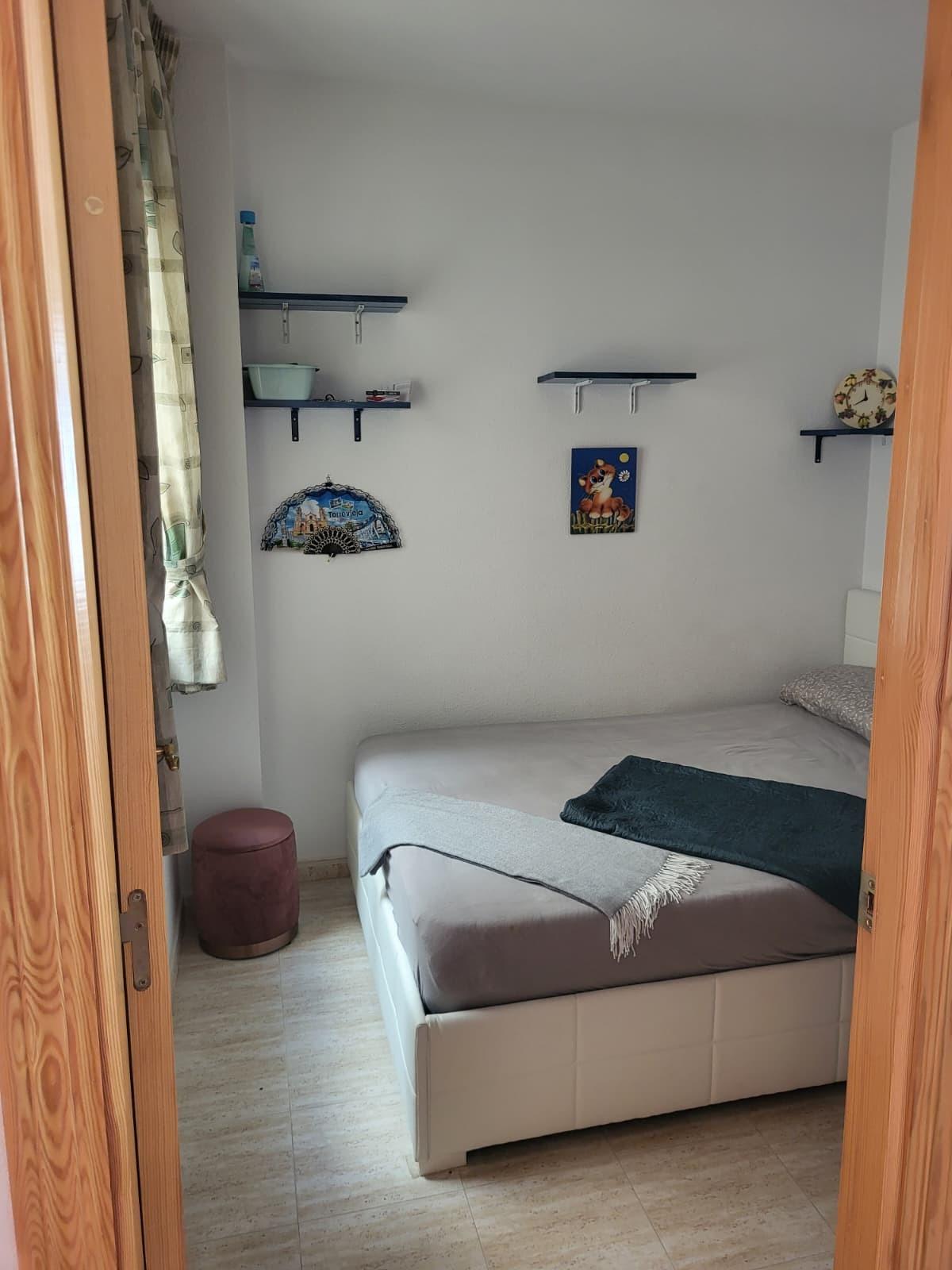 For sale - 3 Bedroom 1 Bathroom Apartment in Torrevieja - Estacion De Autobuses  - Alicante