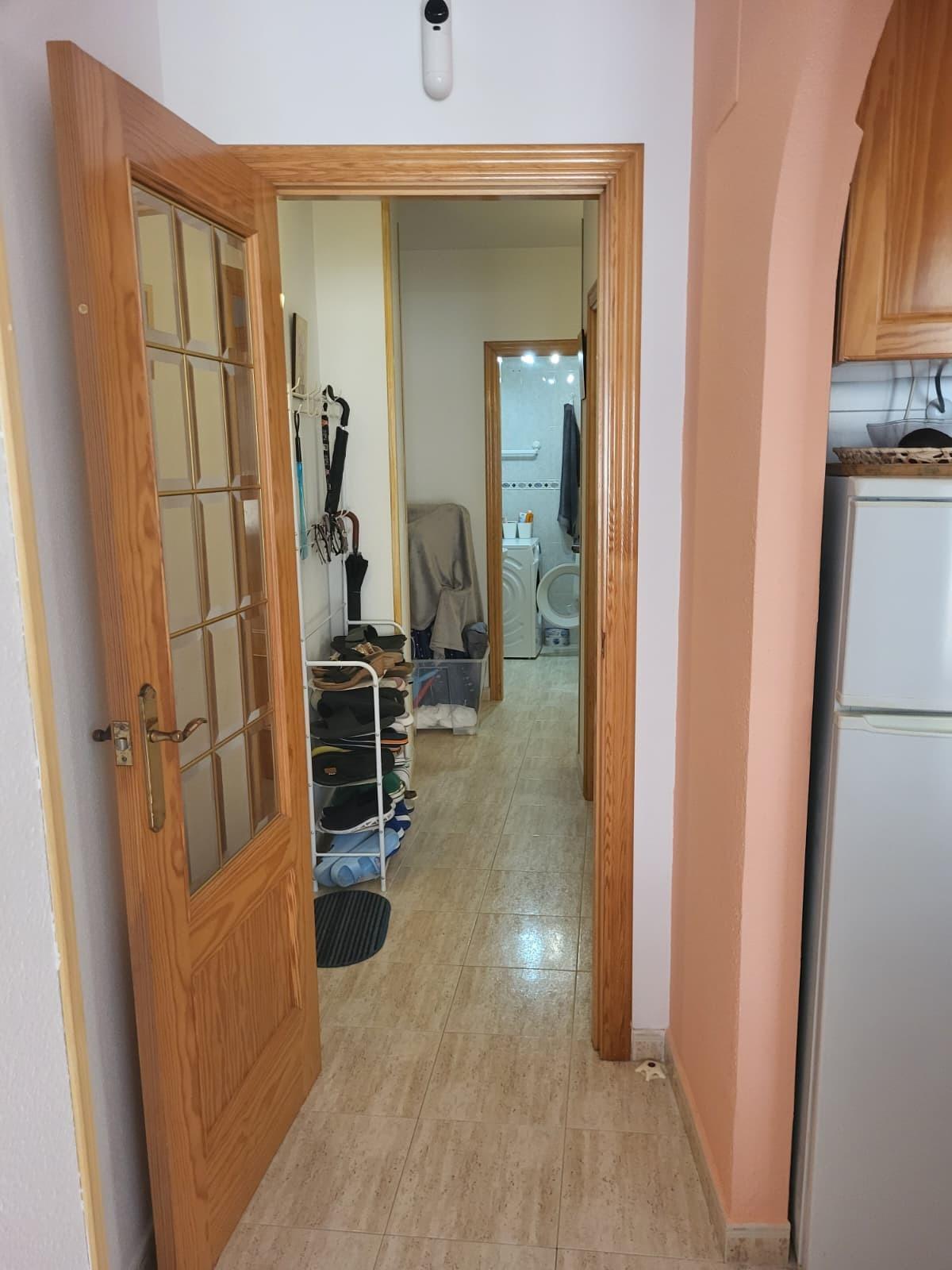 For sale - 3 Bedroom 1 Bathroom Apartment in Torrevieja - Estacion De Autobuses  - Alicante