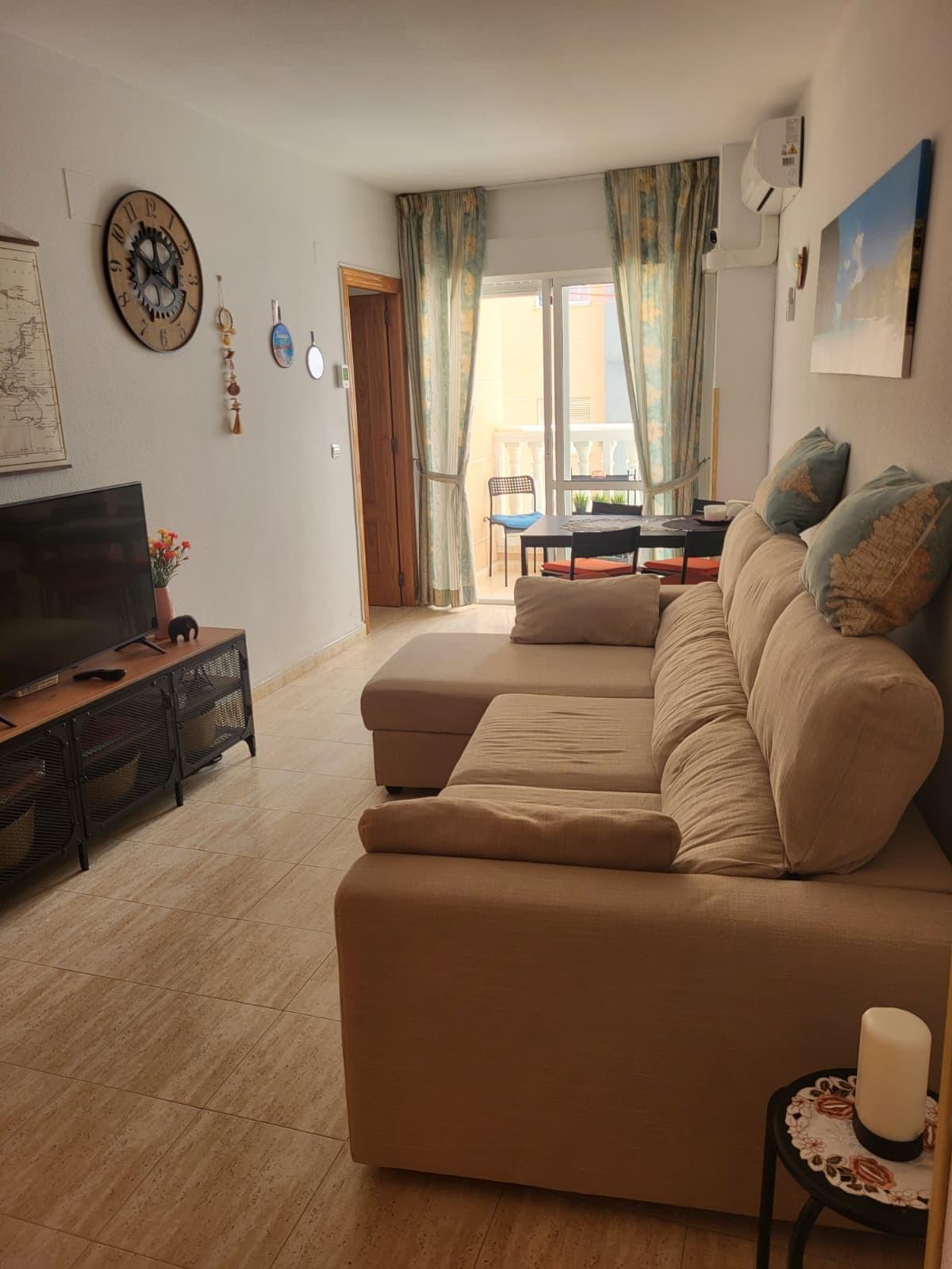 For sale - 3 Bedroom 1 Bathroom Apartment in Torrevieja - Estacion De Autobuses  - Alicante
