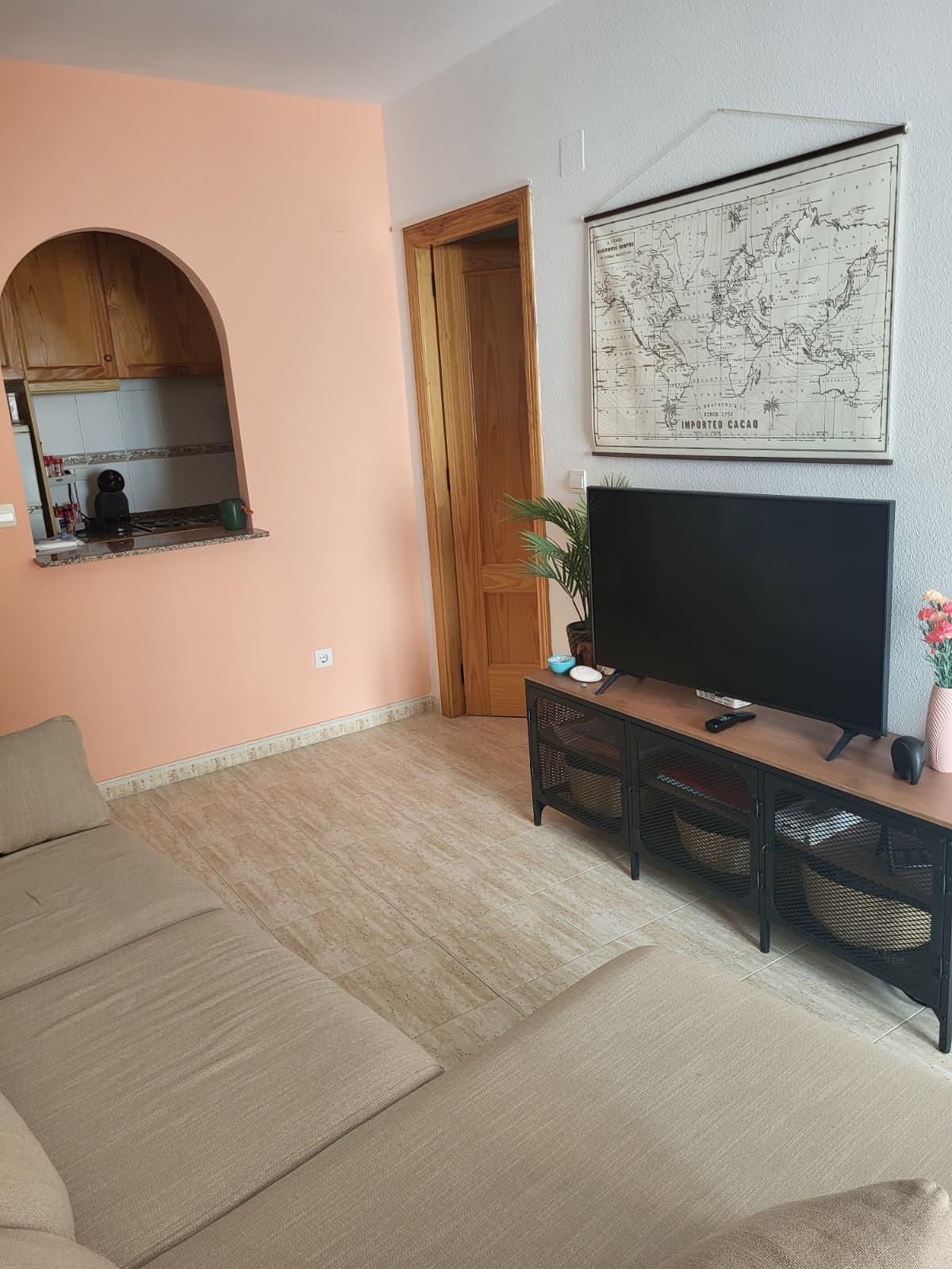 For sale - 3 Bedroom 1 Bathroom Apartment in Torrevieja - Estacion De Autobuses  - Alicante