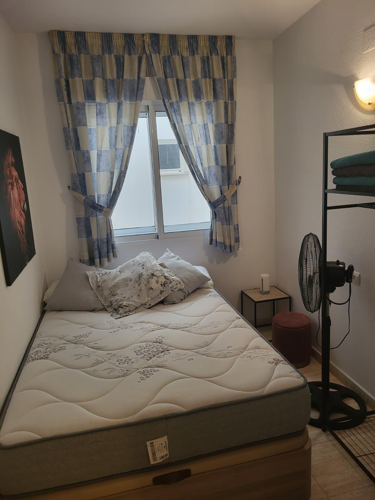 For sale - 3 Bedroom 1 Bathroom Apartment in Torrevieja - Estacion De Autobuses  - Alicante