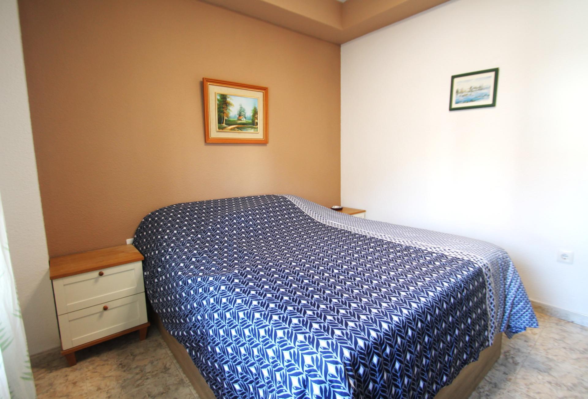 For sale - 2 Bedroom 1 Bathroom Apartment in Torrevieja - Playa De Los Naufragos  - Alicante